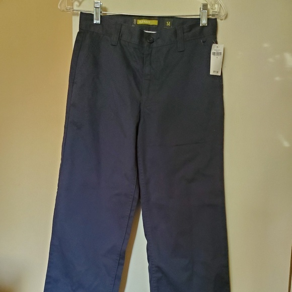 Old Navy plain front pants - Picture 2 of 8